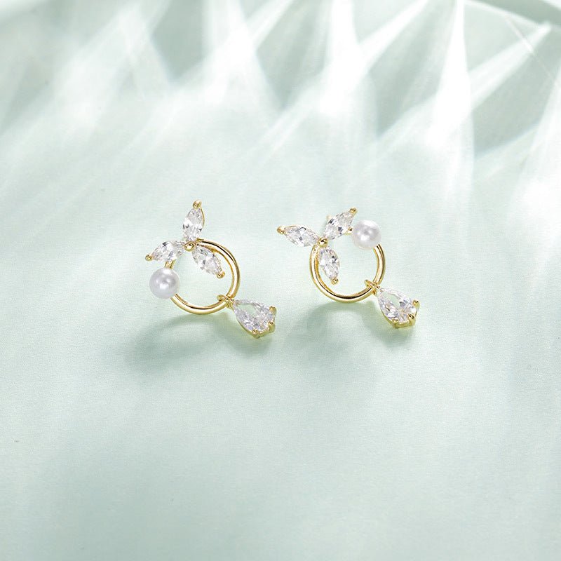 Pearl Flower Earrings | Haus of Portia